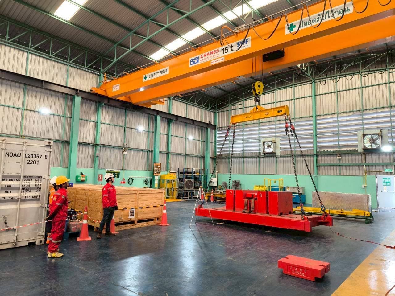 การโหลดเทส overhead crane ในโรงงานระยอง